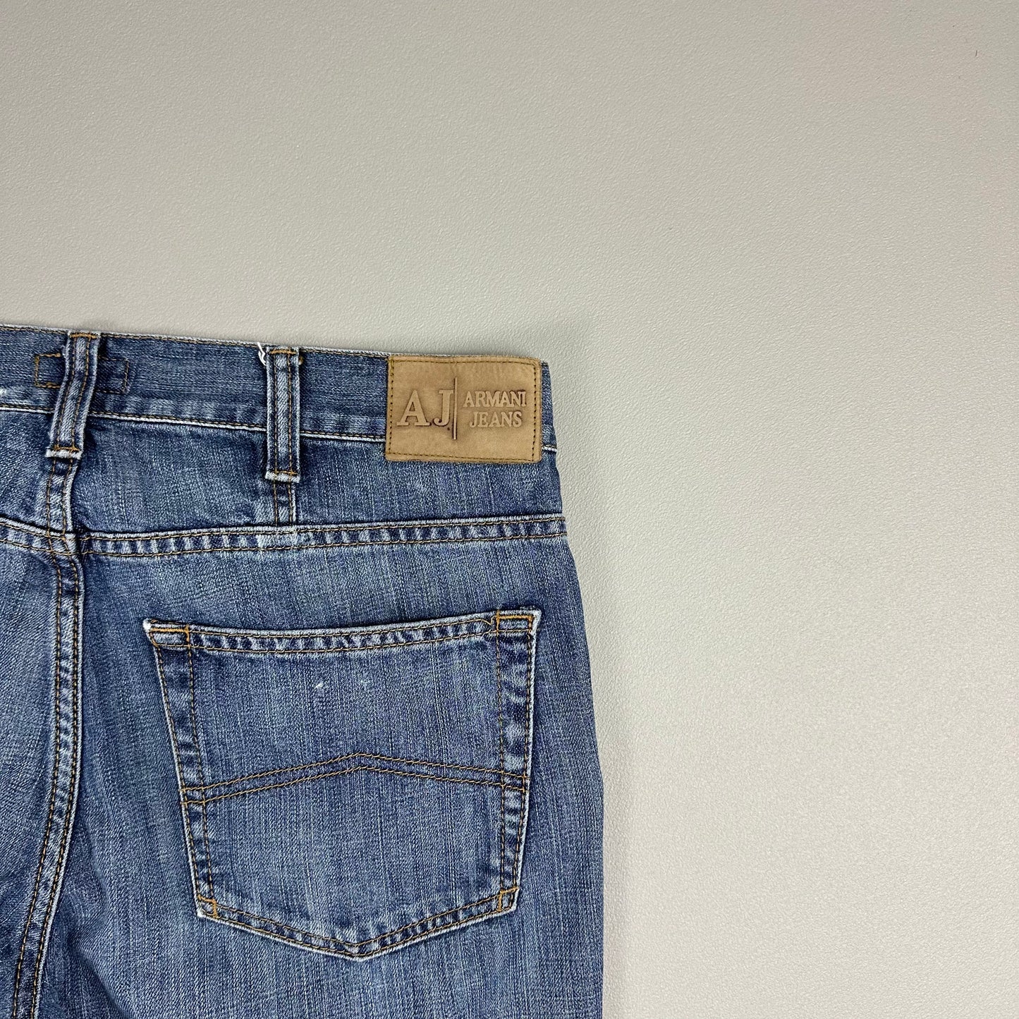 Armani Jeans (M)