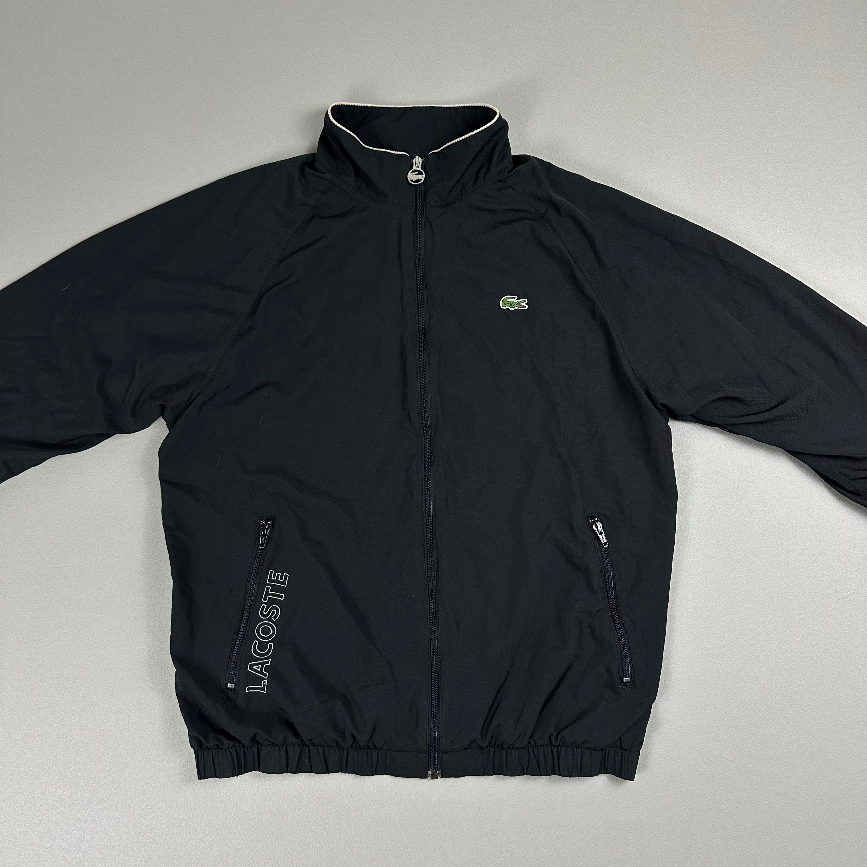 LacosteJackeschwarzL2.heic