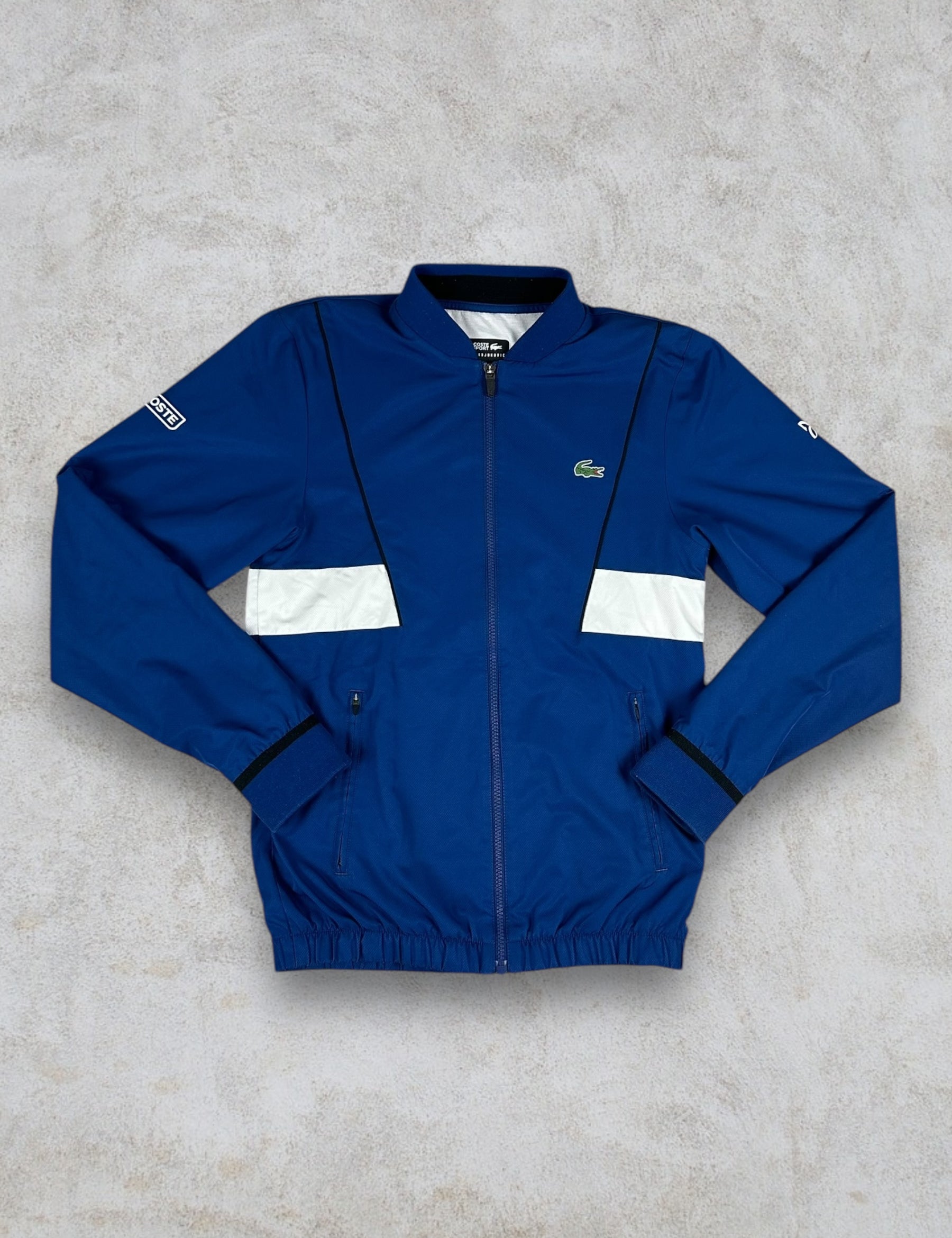 Lacostedjokovicblauweiss3.jpg