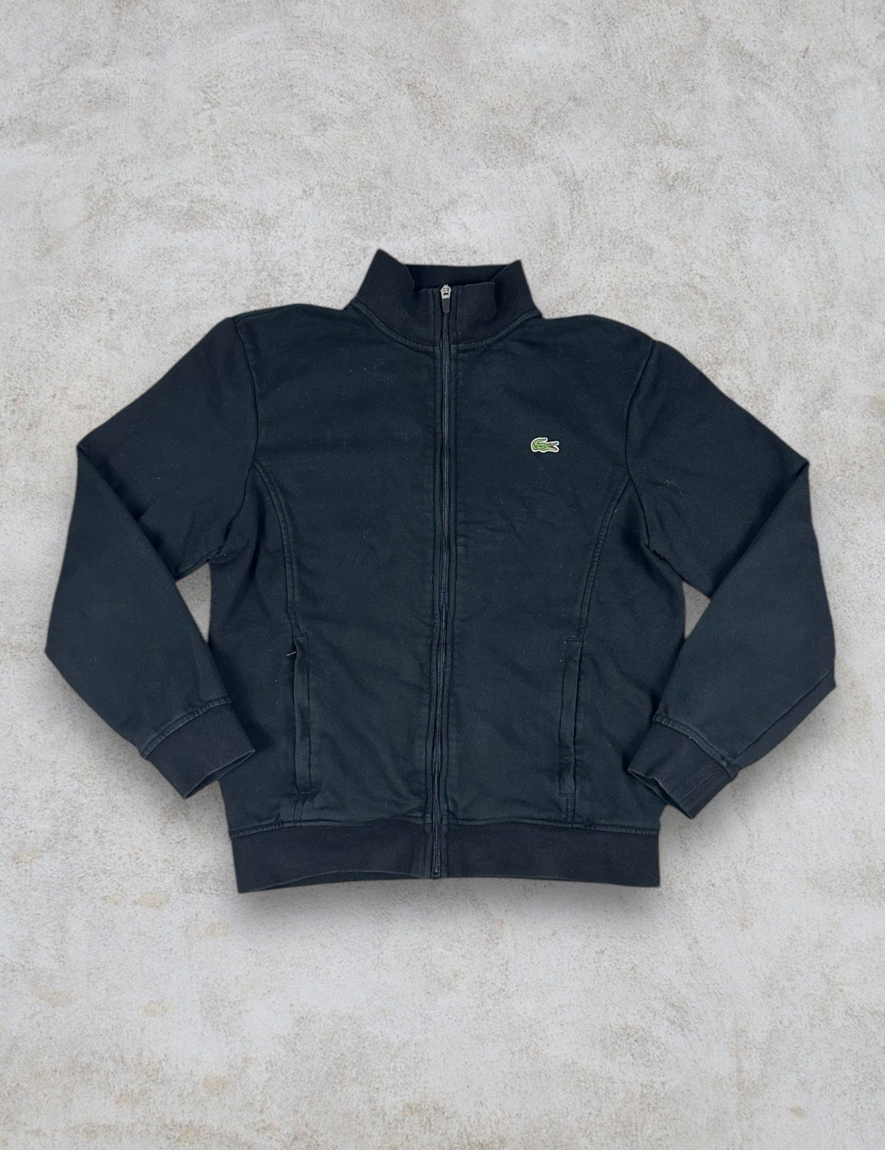 Lacosteschwarz1.jpg