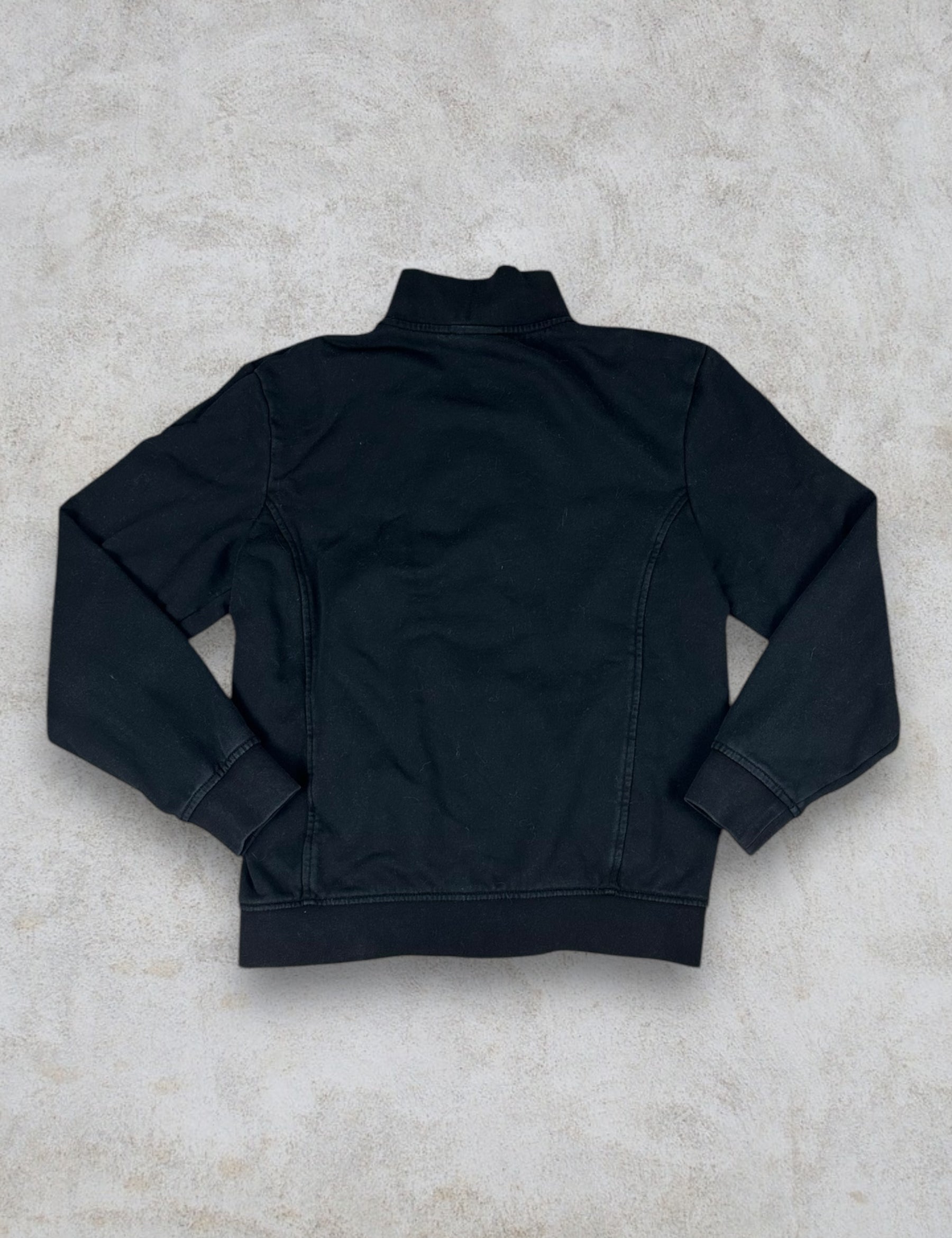 Lacosteschwarz2.jpg
